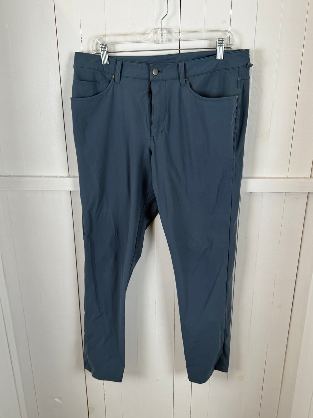 Lululemon Men’s Blue Dress Pants Size 34x34 Nylon